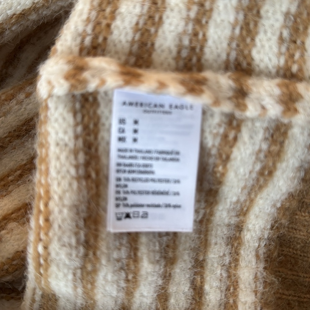 Women’s American Eagle Soft Striped Sweater - Picture 5 of 5